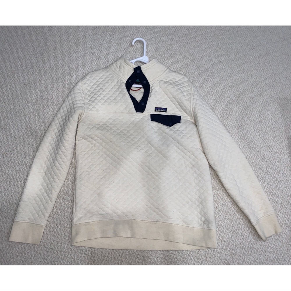 Woman’s quilted Patagonia pullover M